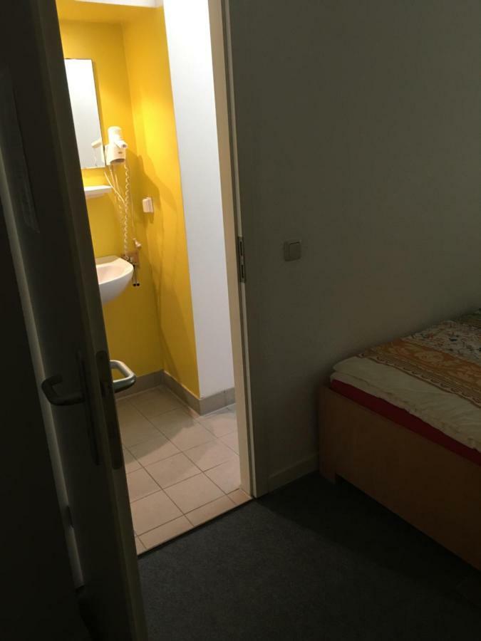 Zimmerfrei Wuppertal Kronenberg Luaran gambar